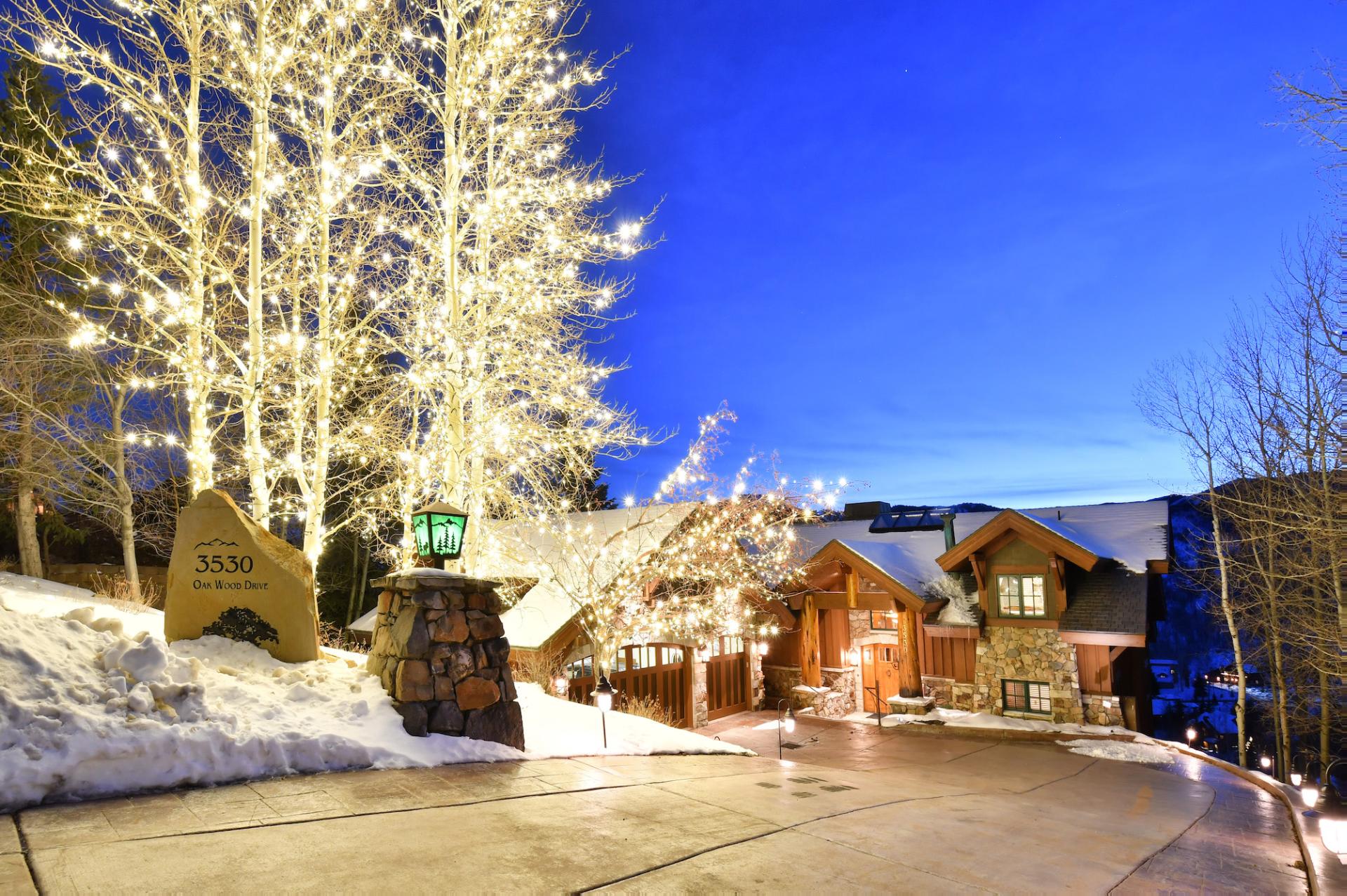 Timber Lodge at The Oaks Deer Valley Festive availabilityAlpine
