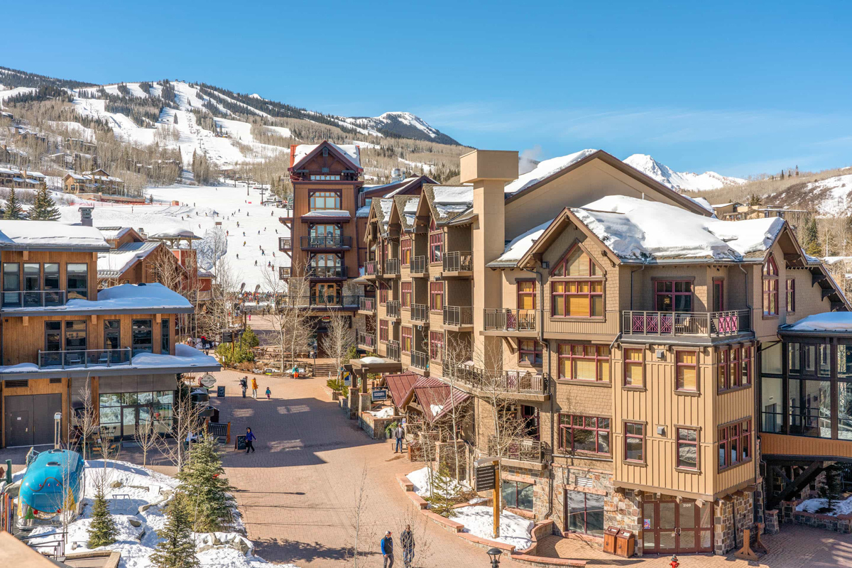 Capitol Peak Lodge, Snowmass Festive availabilityAlpine Adventures ...